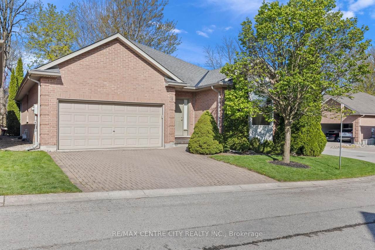 448 Commissioners Road - Photo 1
