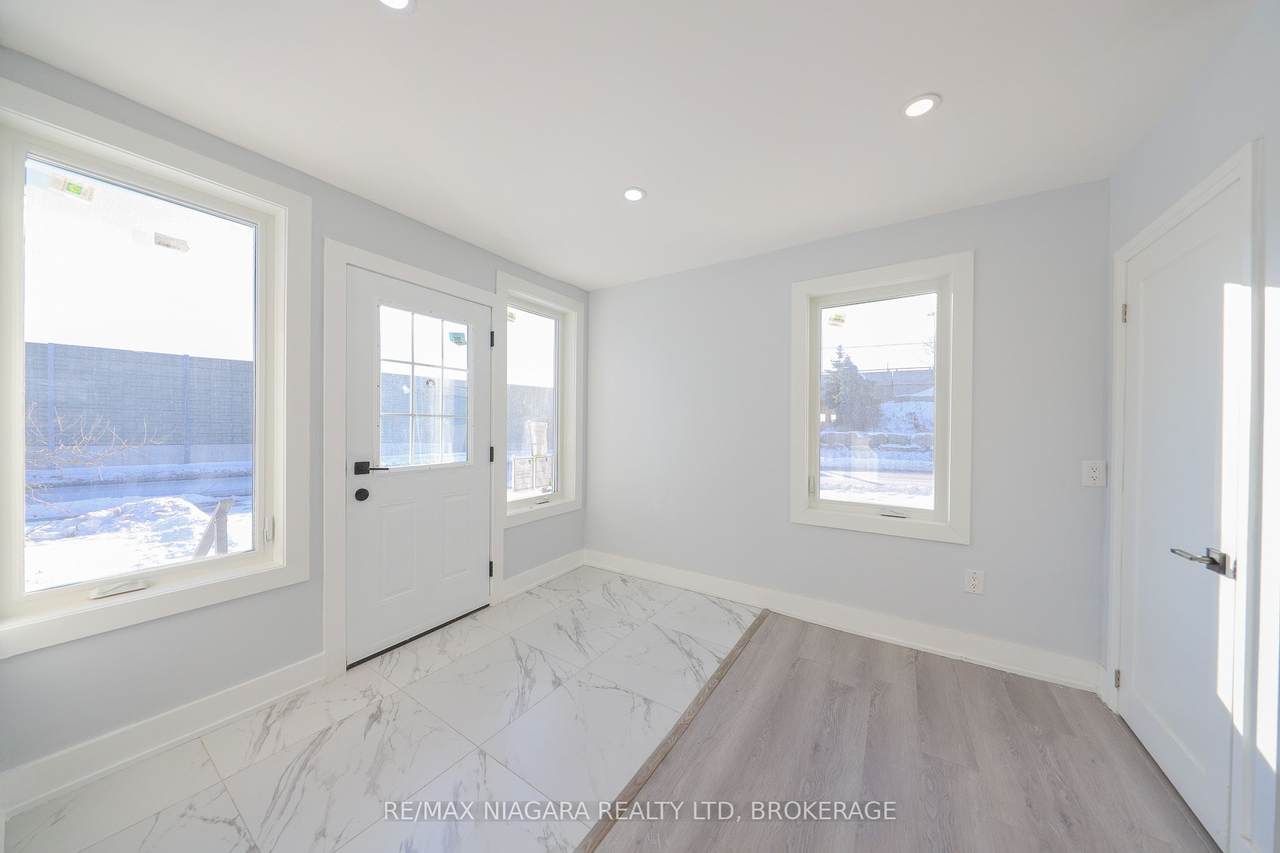 https://bt-photos.global.ssl.fastly.net/toronto/1280_boomver_1_X13085200-1.jpg