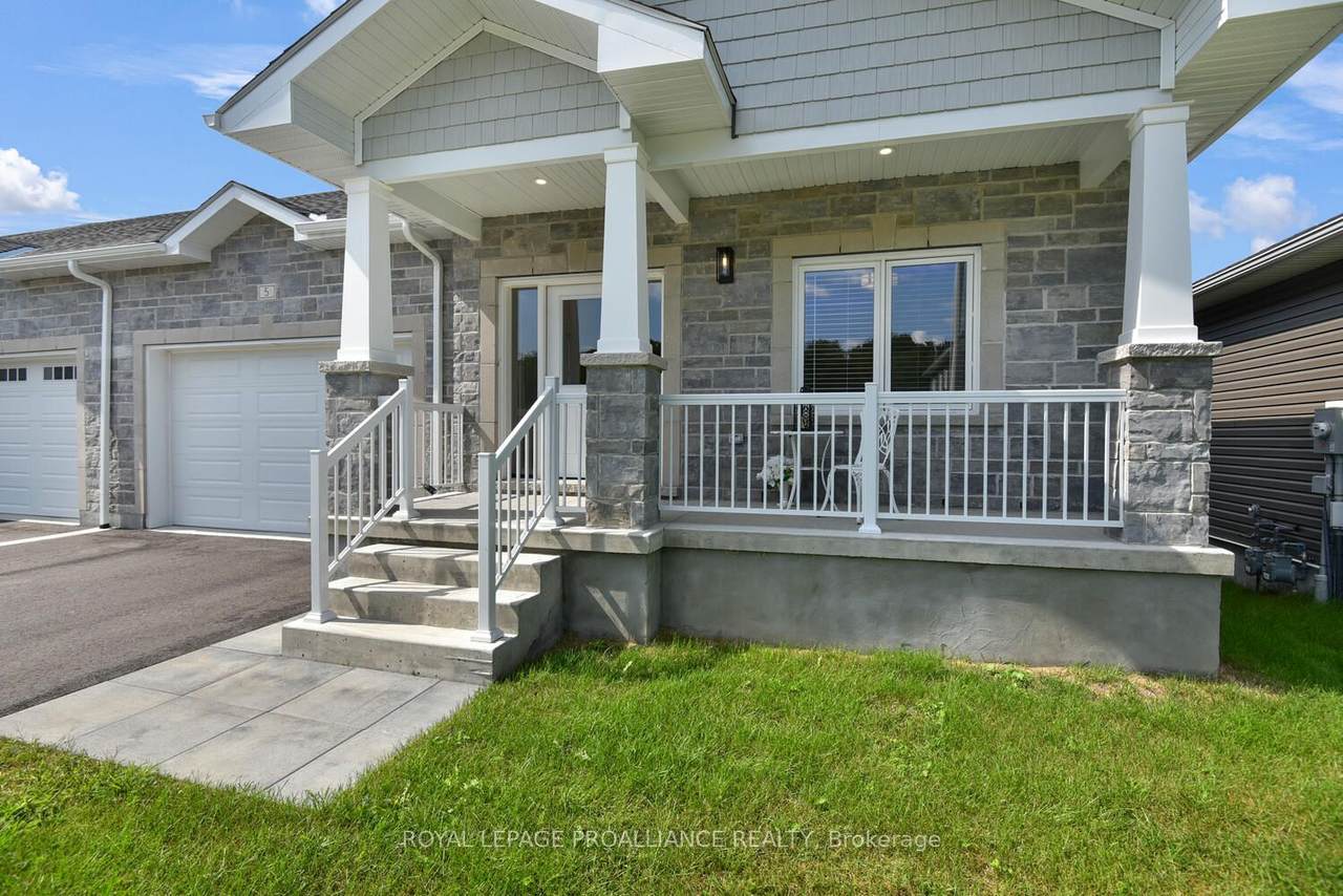 https://bt-photos.global.ssl.fastly.net/toronto/1280_boomver_1_X13086988-1.jpg