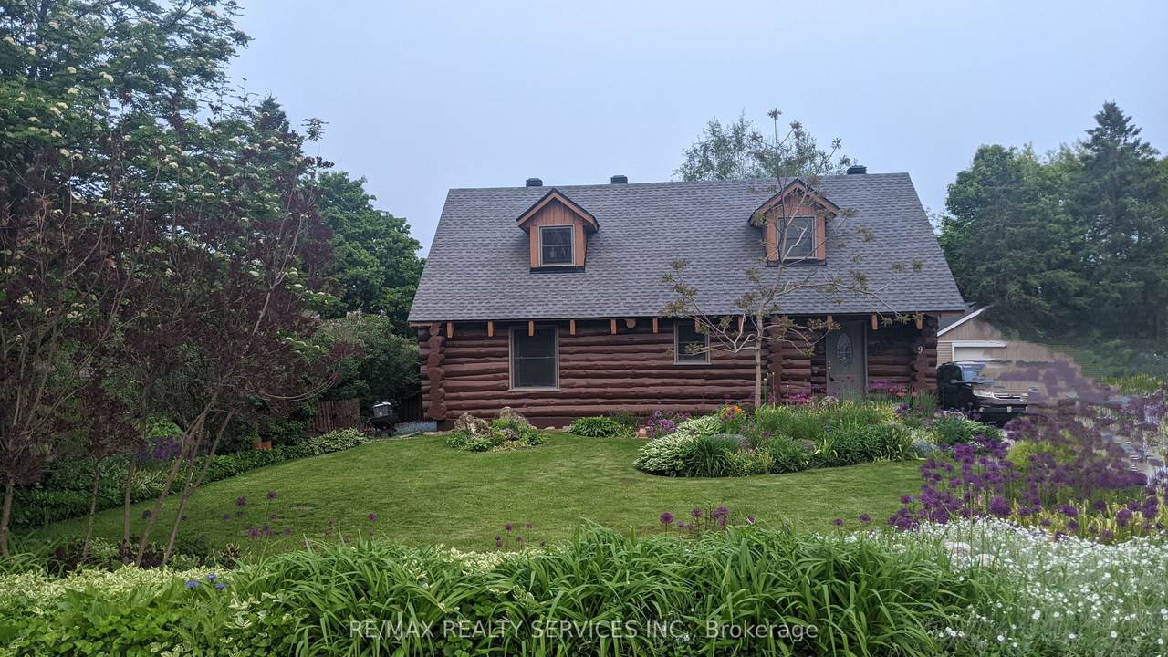 9 Orangeville Street - Photo 1