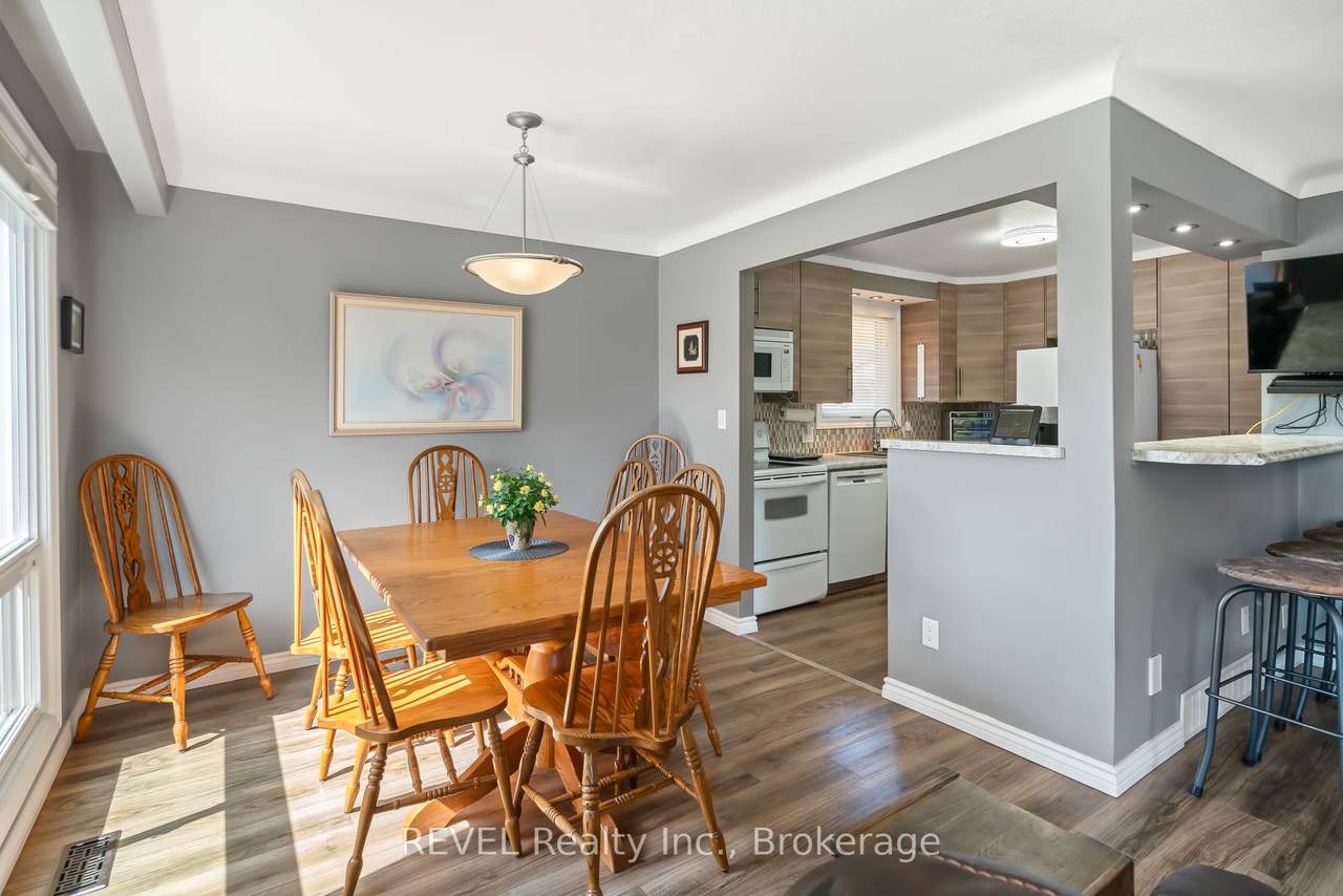 https://bt-photos.global.ssl.fastly.net/toronto/1280_boomver_1_X13088216-1.jpg