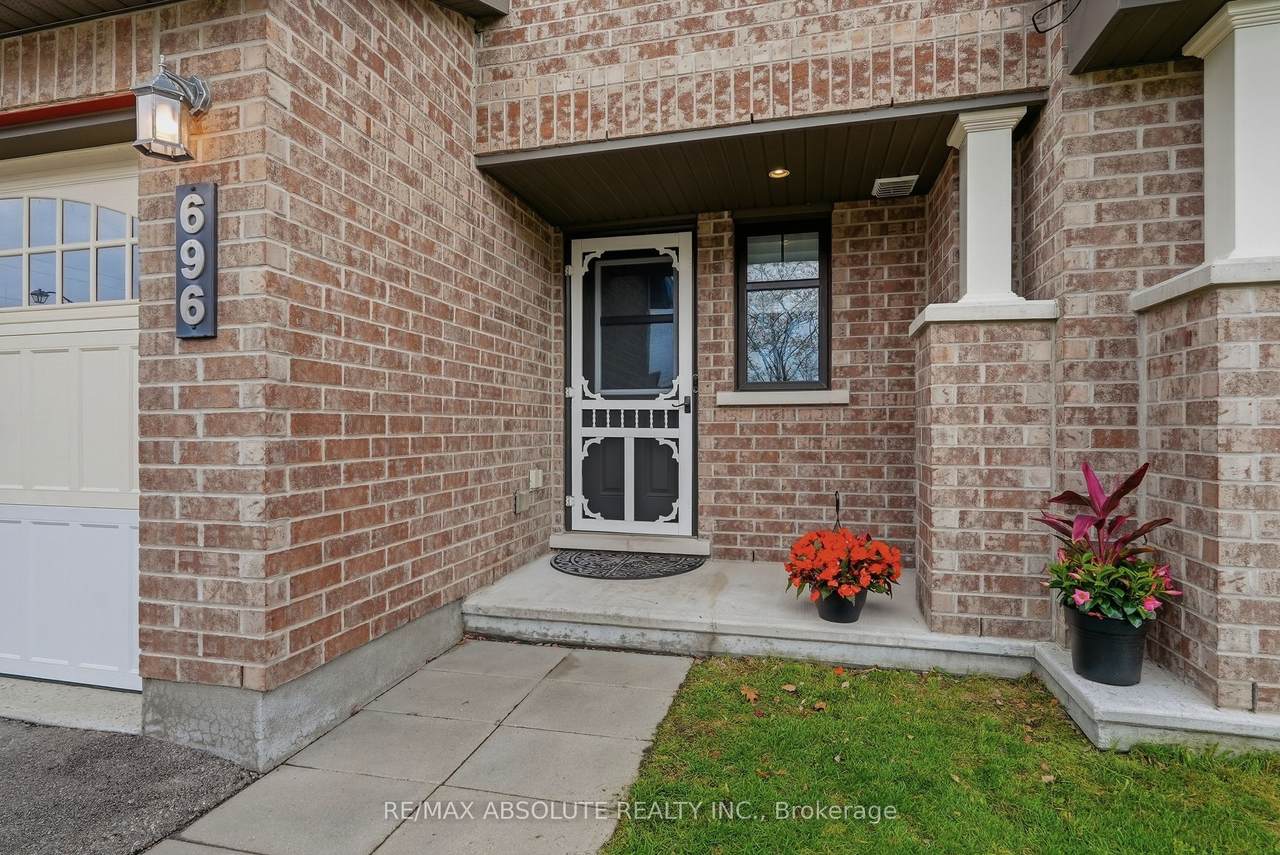 696 Trigoria Crescent - Photo 1