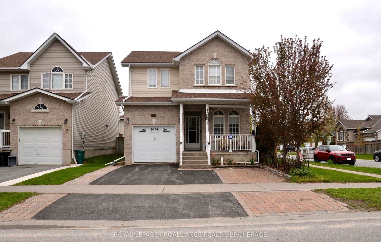 1031 Rainbow Crescent - Photo 1