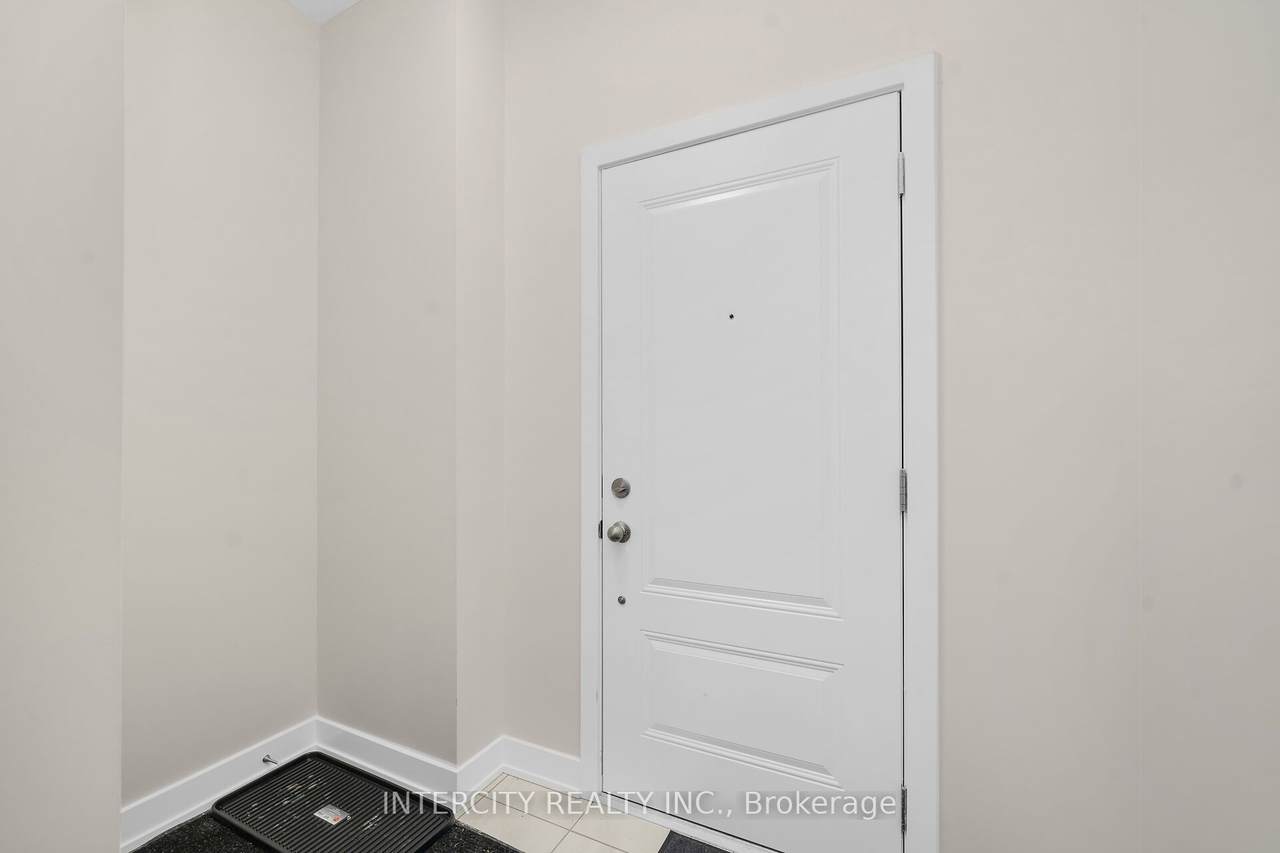https://bt-photos.global.ssl.fastly.net/toronto/1280_boomver_1_X13163162-1.jpg