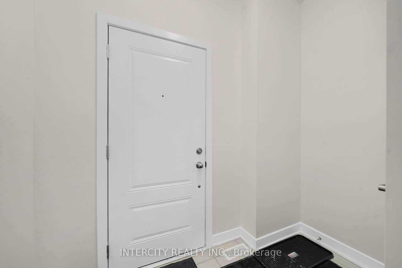 https://bt-photos.global.ssl.fastly.net/toronto/1280_boomver_1_X13163184-1.jpg