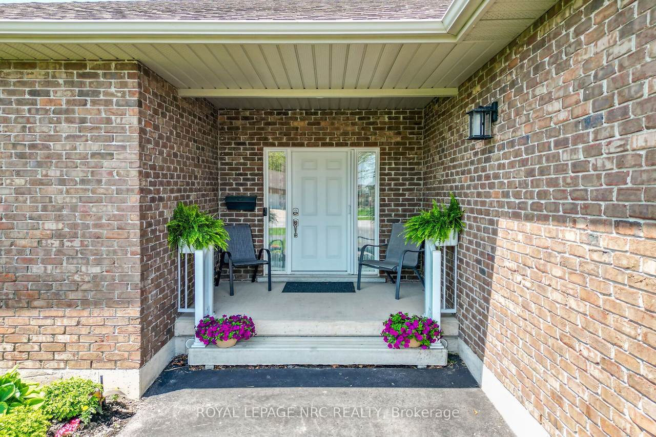 https://bt-photos.global.ssl.fastly.net/toronto/1280_boomver_1_X13206324-1.jpg