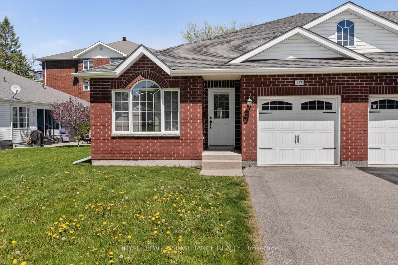 157 Steacy Gardens - Photo 1