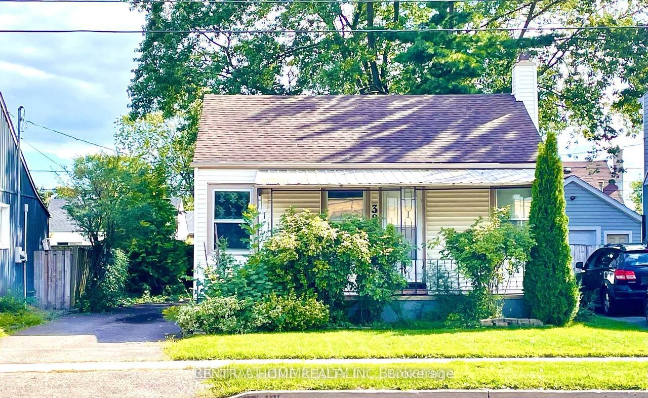 389 Lincoln Street - Photo 1