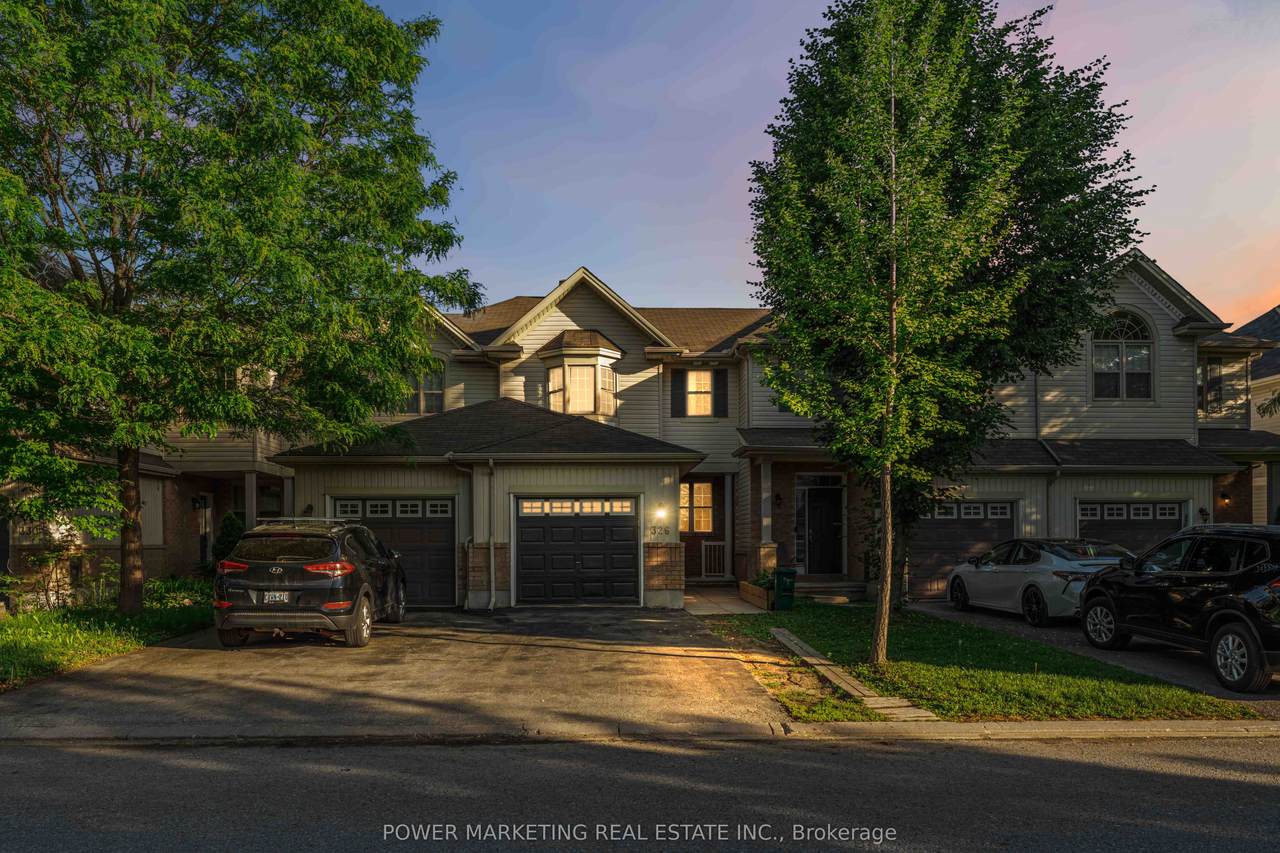 326 Applecross Crescent - Photo 1