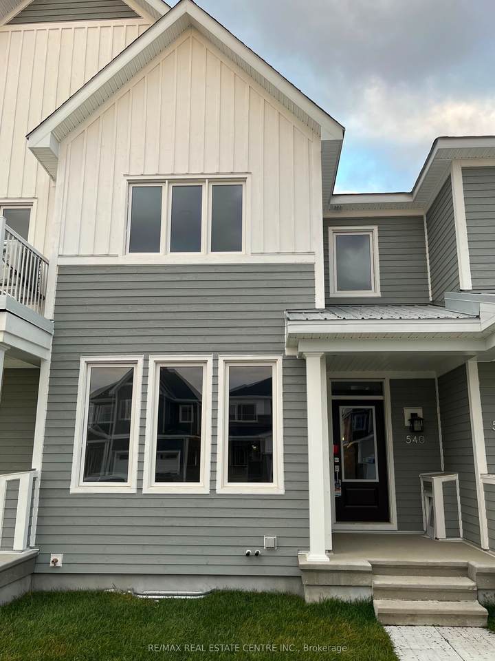 540 Oldenburg Avenue - Photo 1