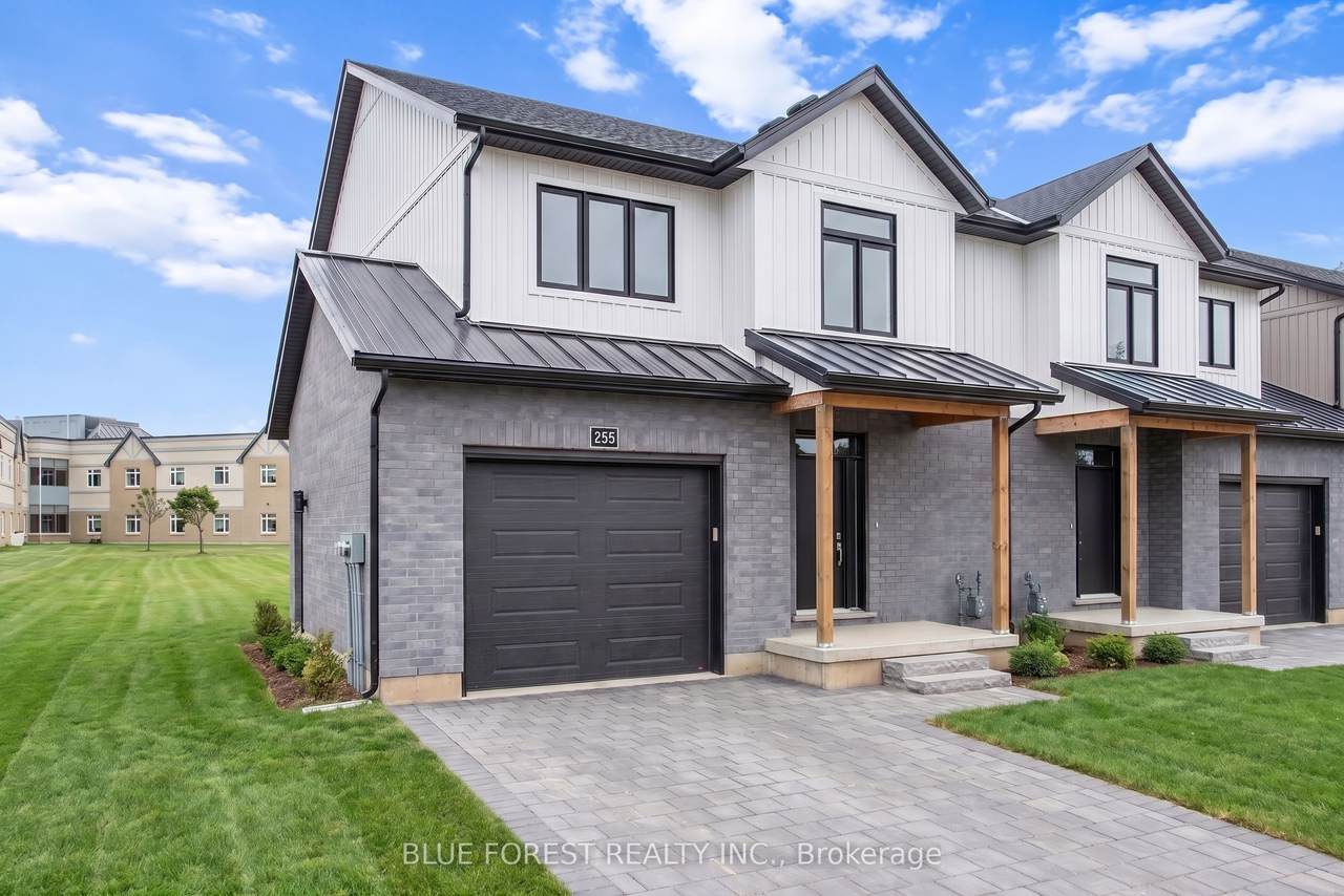 255 Mctavish Street - Photo 1