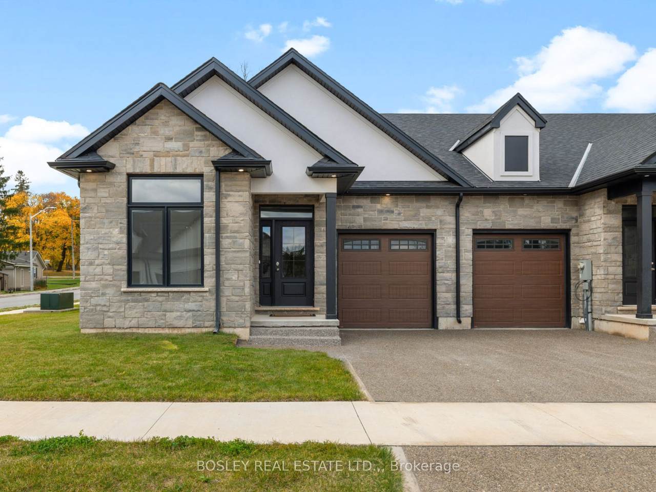 526 Royal Ridge Drive - Photo 1