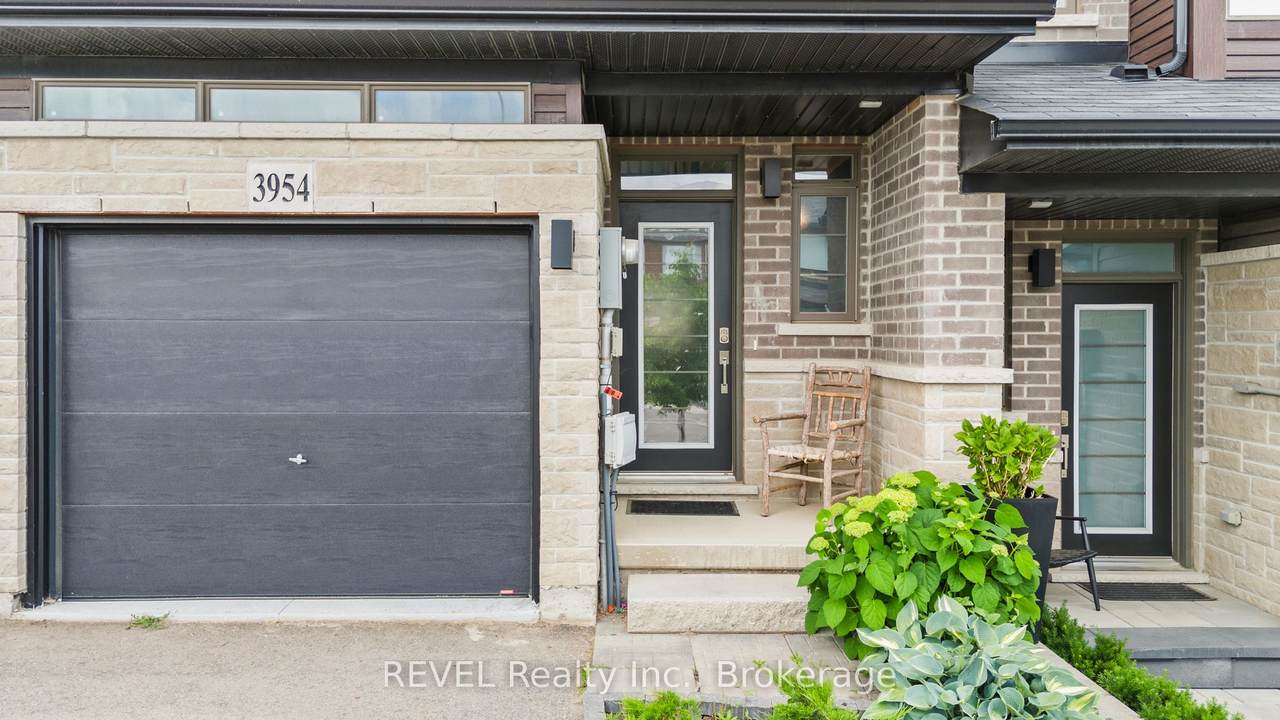 3954 Crown Street - Photo 1