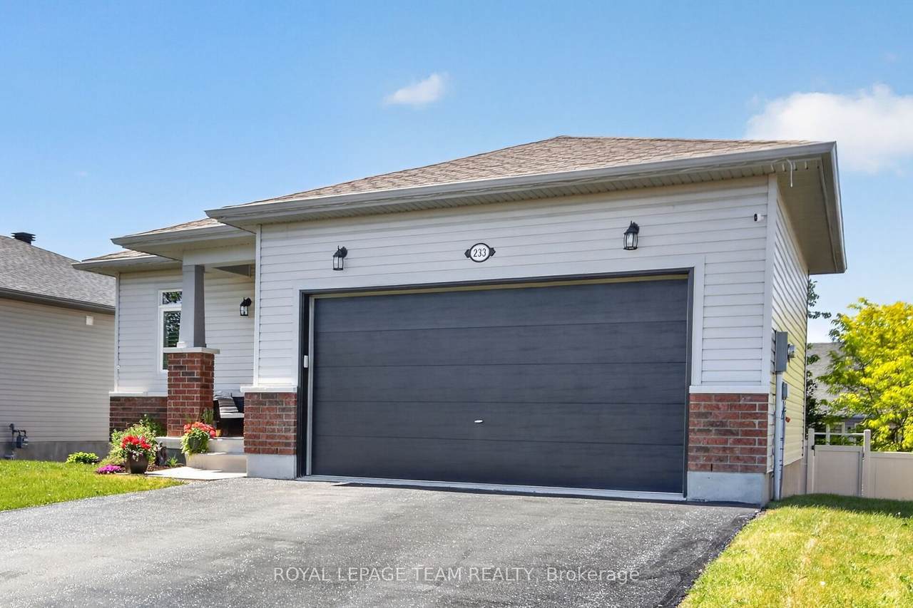 https://bt-photos.global.ssl.fastly.net/toronto/1280_boomver_1_X13465106-1.jpg