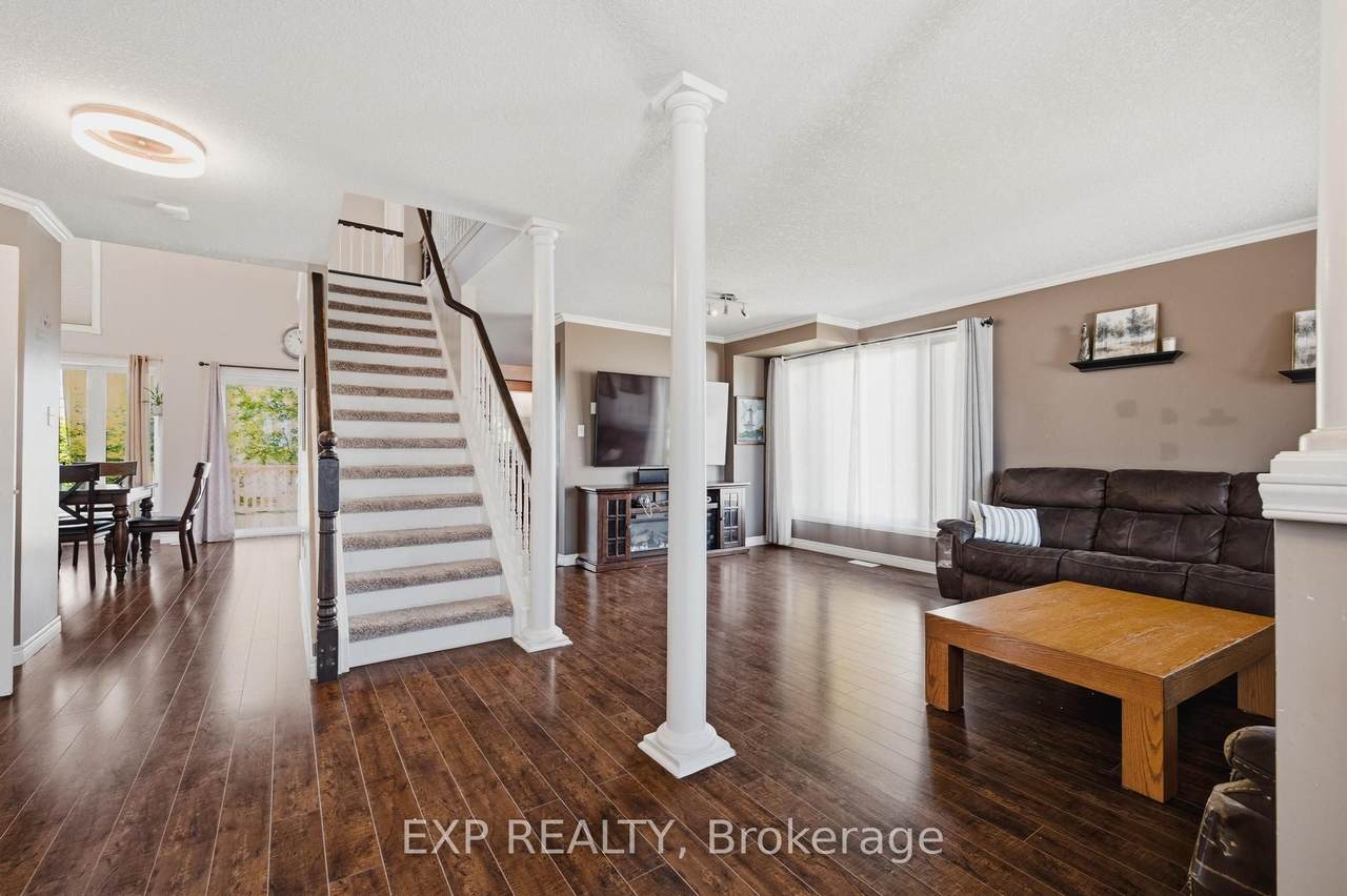 https://bt-photos.global.ssl.fastly.net/toronto/1280_boomver_1_X13486916-2.jpg