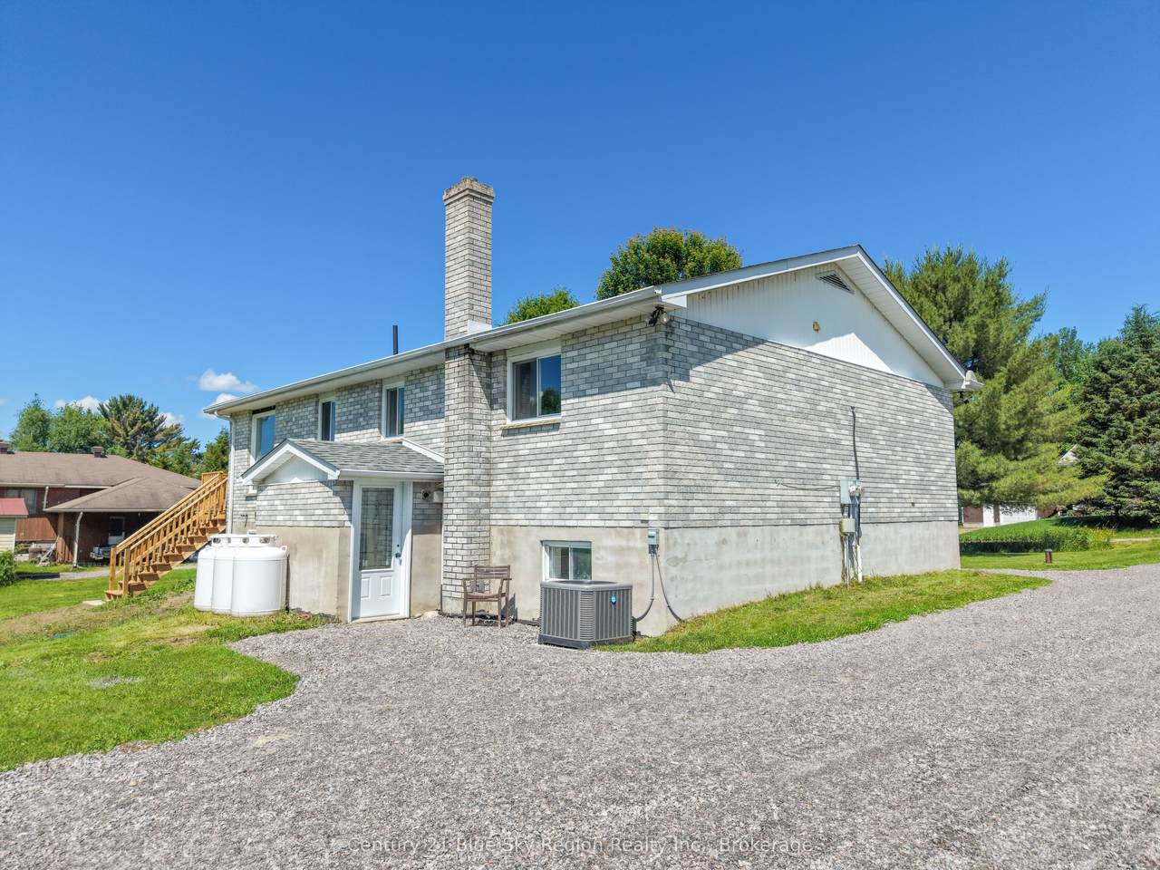 https://bt-photos.global.ssl.fastly.net/toronto/1280_boomver_1_X13488248-1.jpg