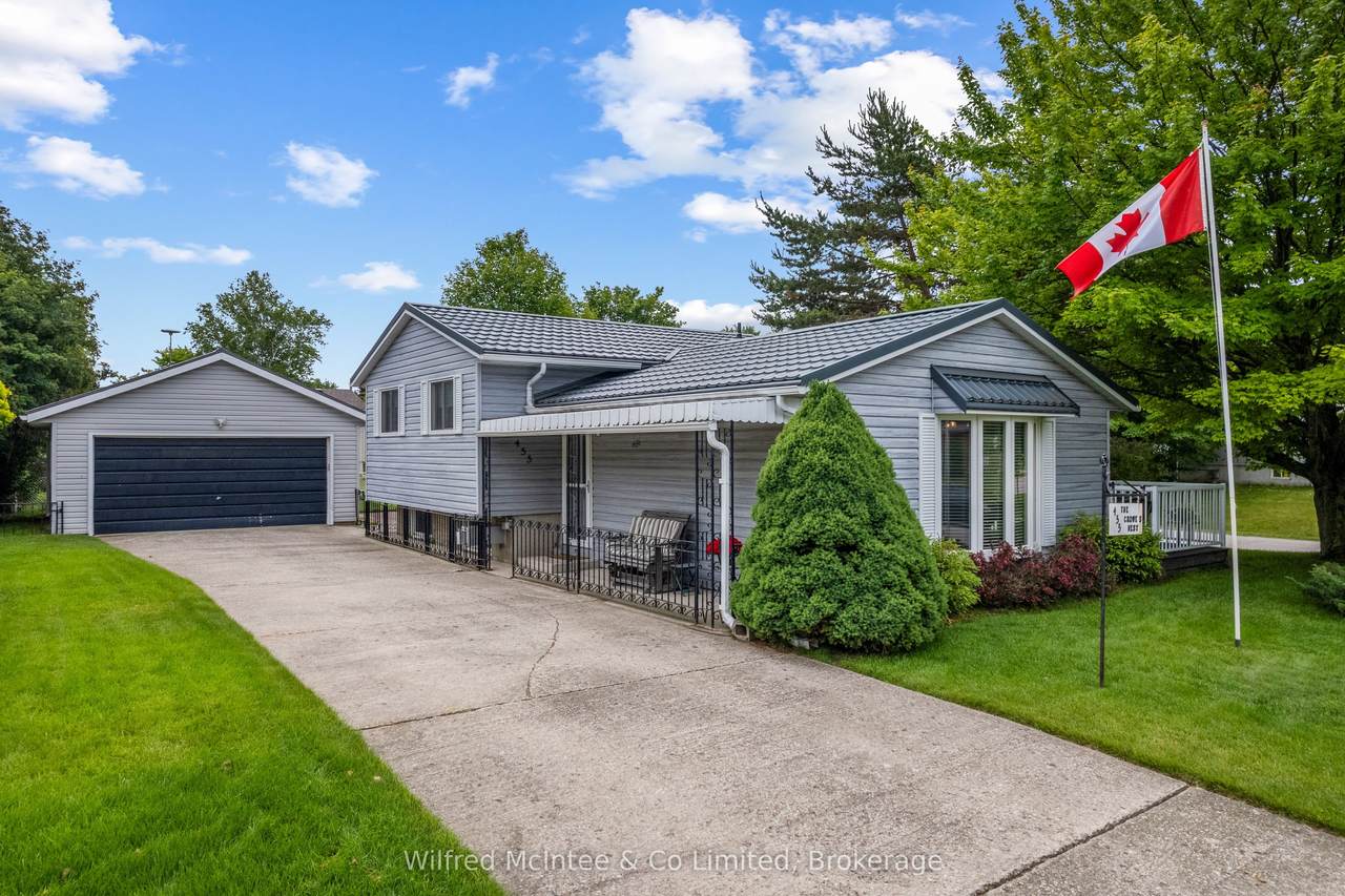 455 Bruce Street - Photo 1
