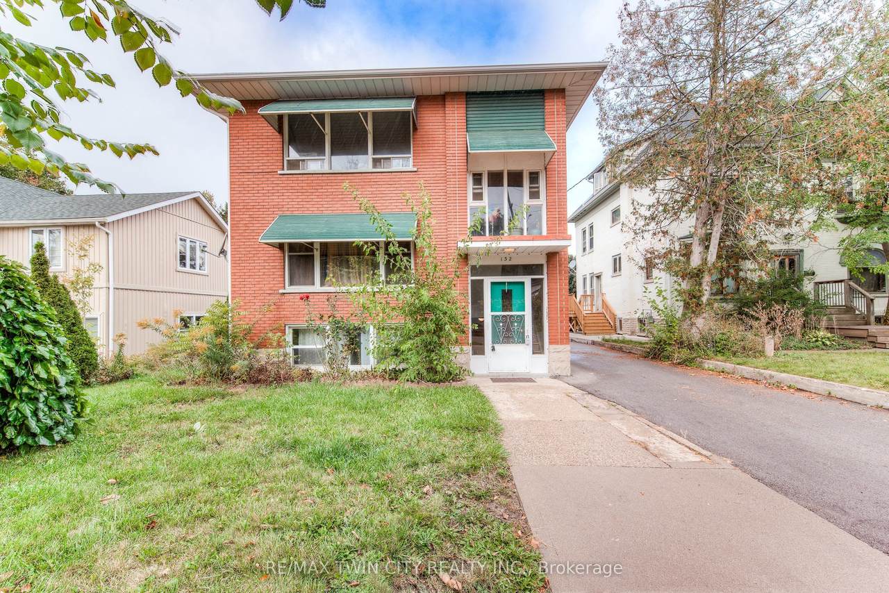 132 Allen Street - Photo 1