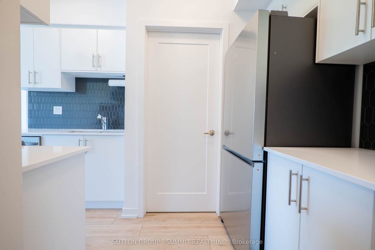 https://bt-photos.global.ssl.fastly.net/toronto/1280_boomver_1_X13559392-1.jpg