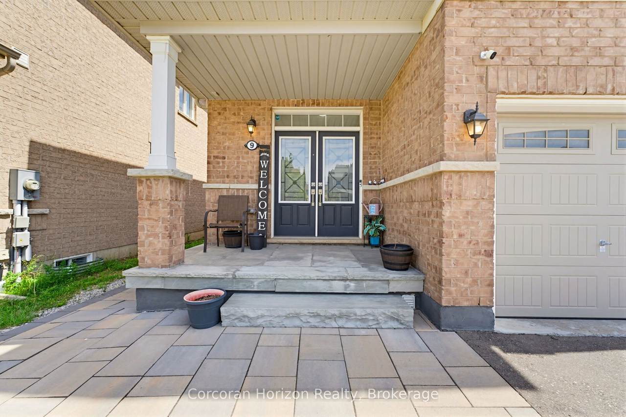 https://bt-photos.global.ssl.fastly.net/toronto/1280_boomver_1_X13573864-1.jpg