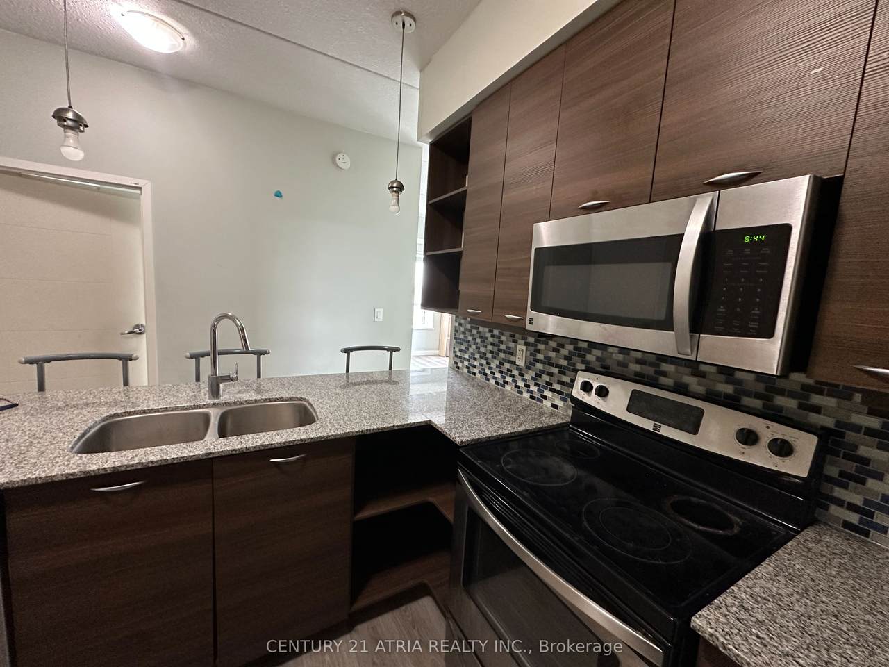 318 Spruce Street - Photo 1