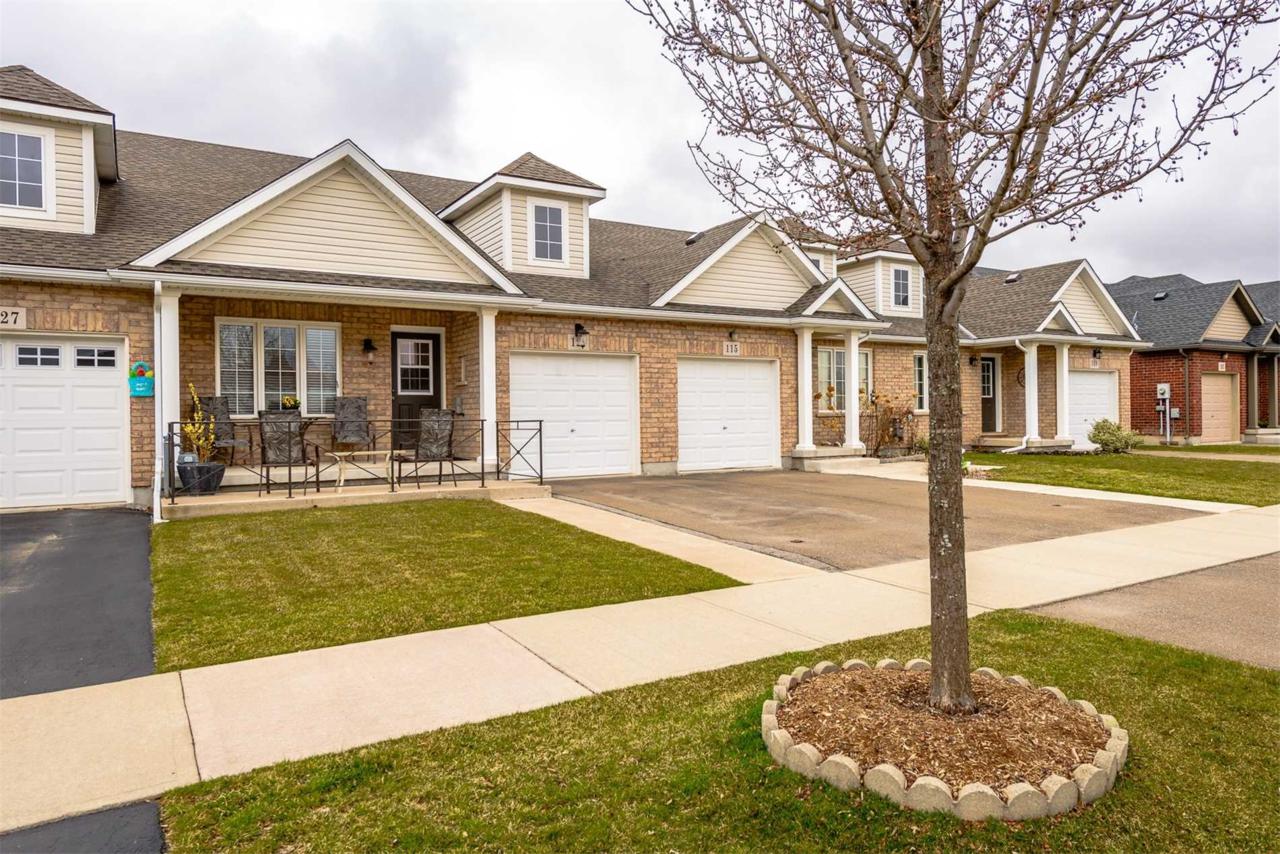 121 Falcon Dr - Photo 1