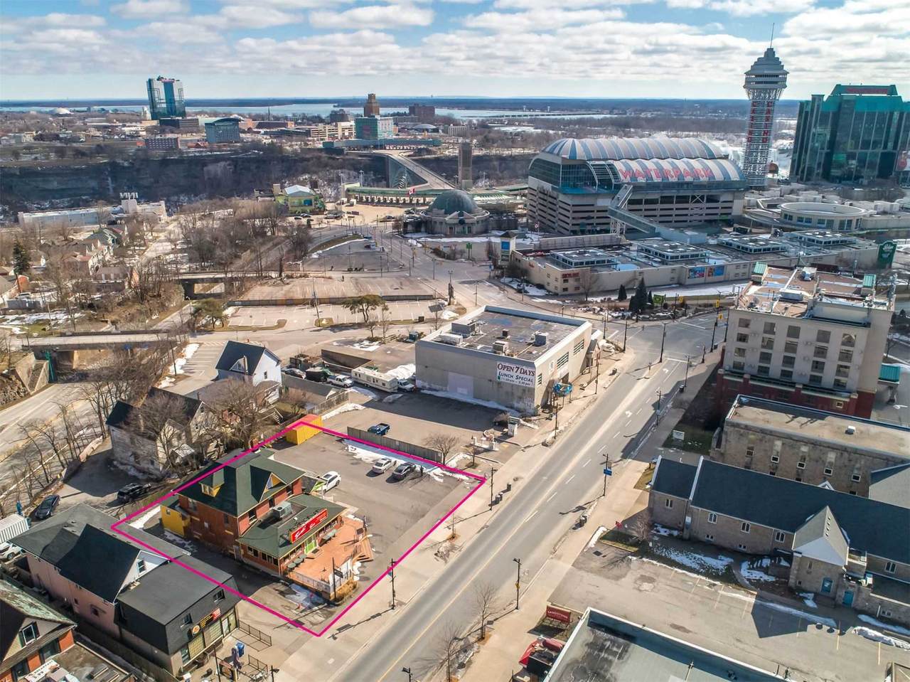 5470 & 5480 Victoria Ave - Photo 1