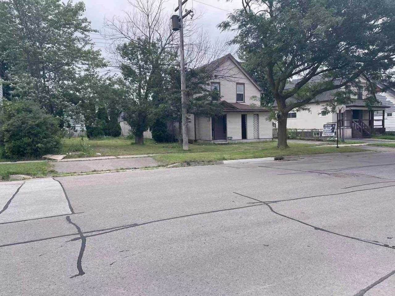 153 Dain Ave - Photo 1