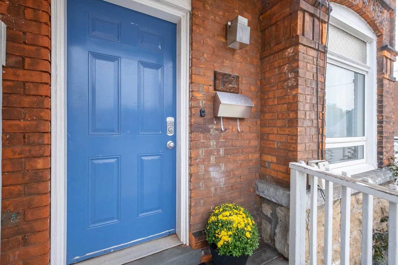 152 Locke St - Photo 1
