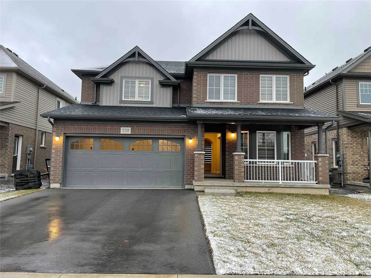 320 Julia Dr - Photo 1