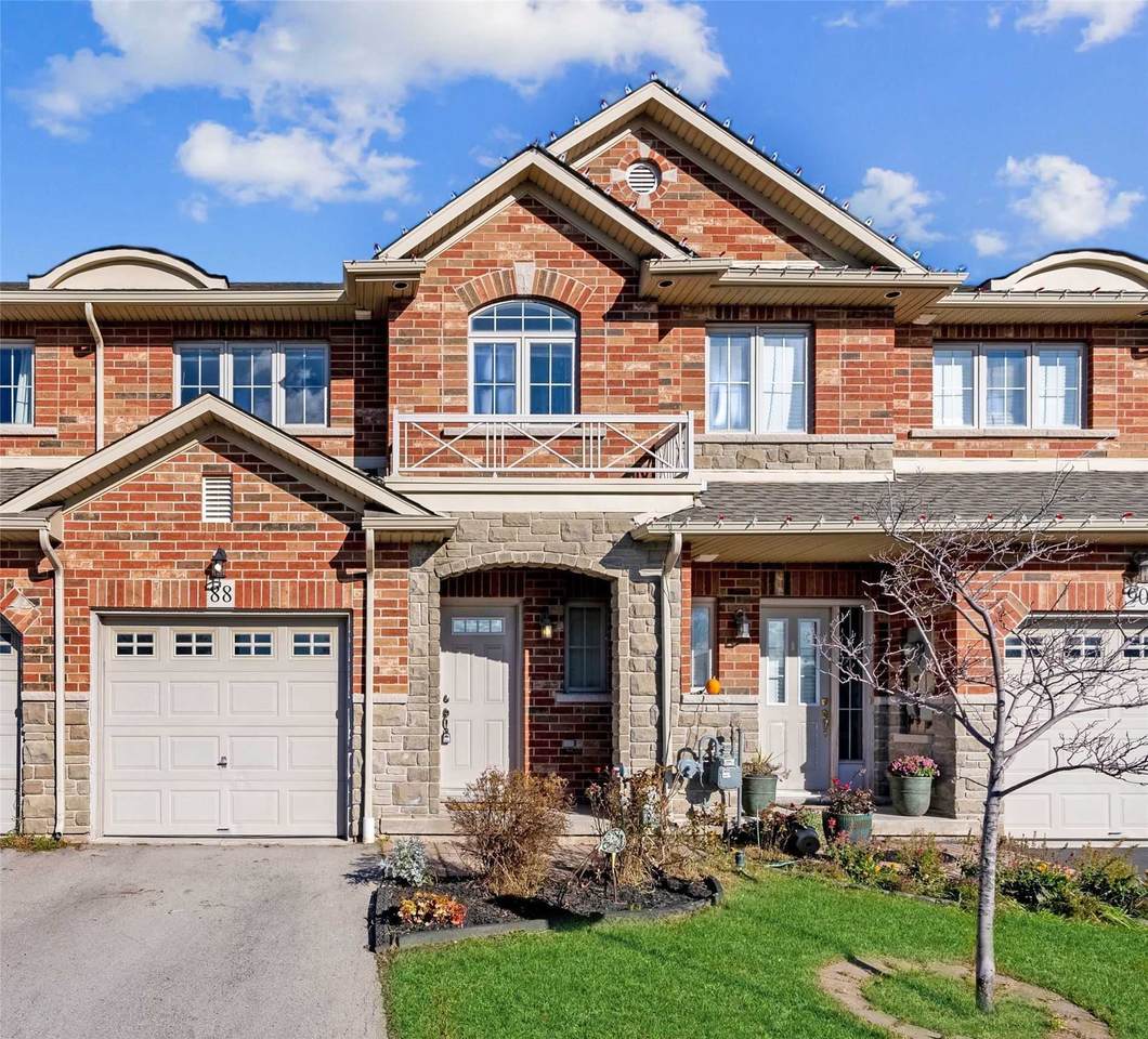 88 Marina Point Cres - Photo 1