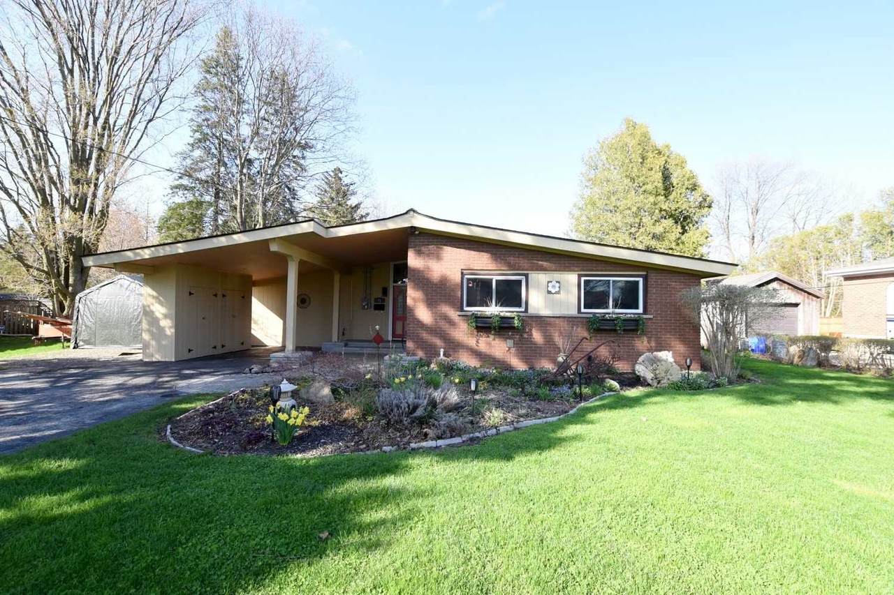 31 Taylor Cres - Photo 1
