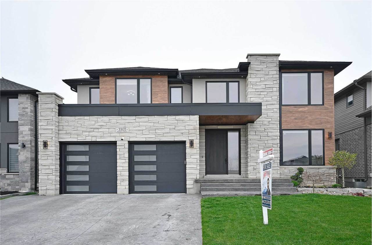 3305 Mersea St - Photo 1