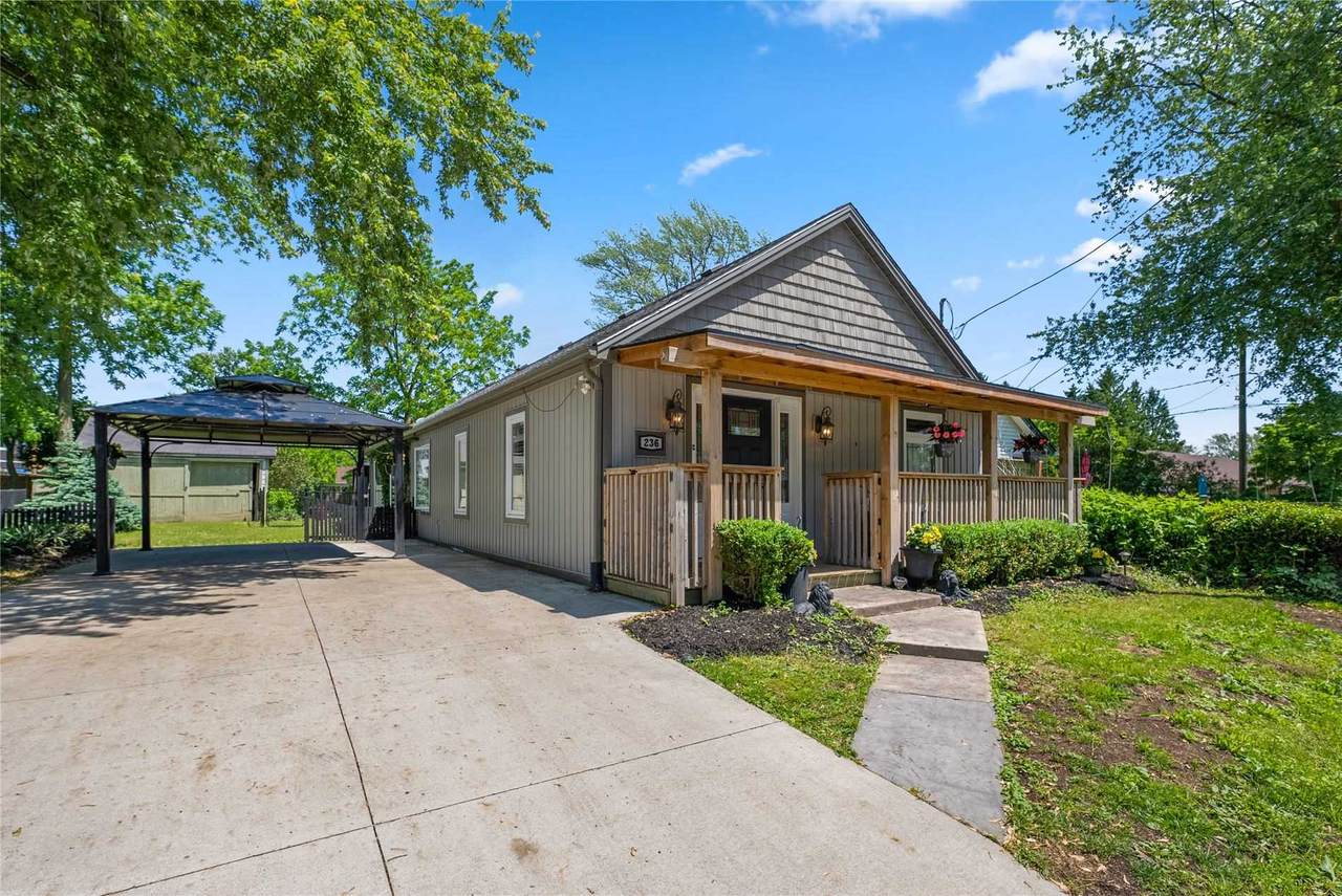 236 Ridgeway Rd - Photo 1
