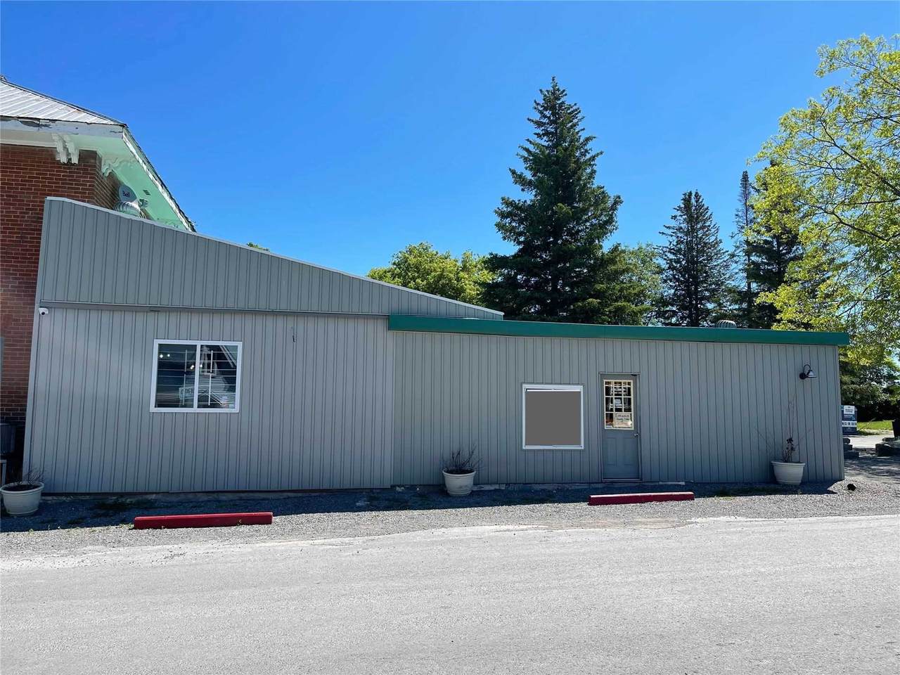 100 Elm Tree Rd - Photo 1