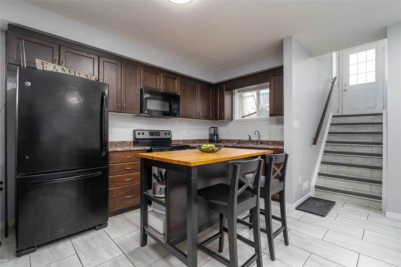 240 Westmeadow Dr - Photo 1