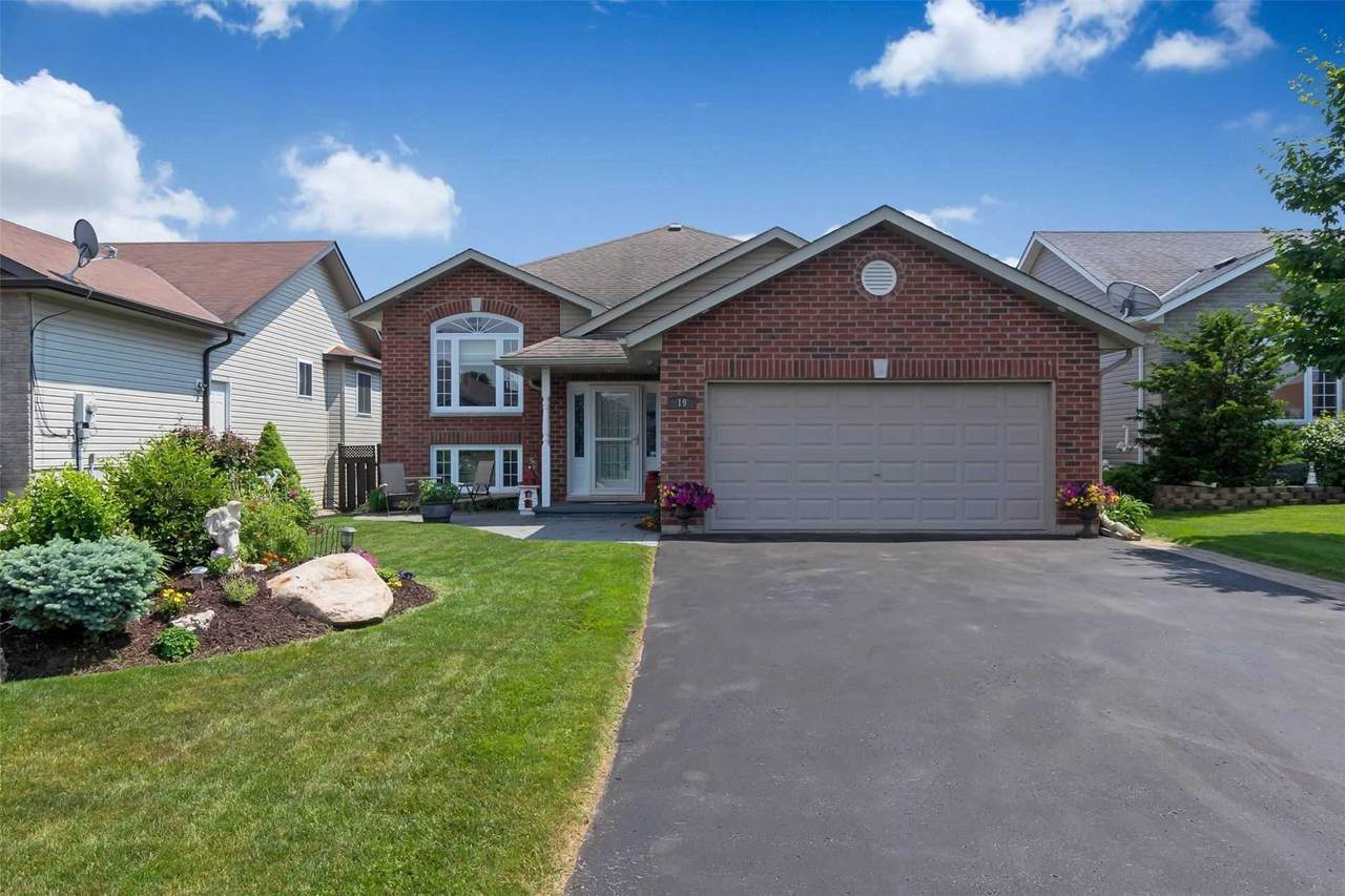 19 Deerfield Dr - Photo 1