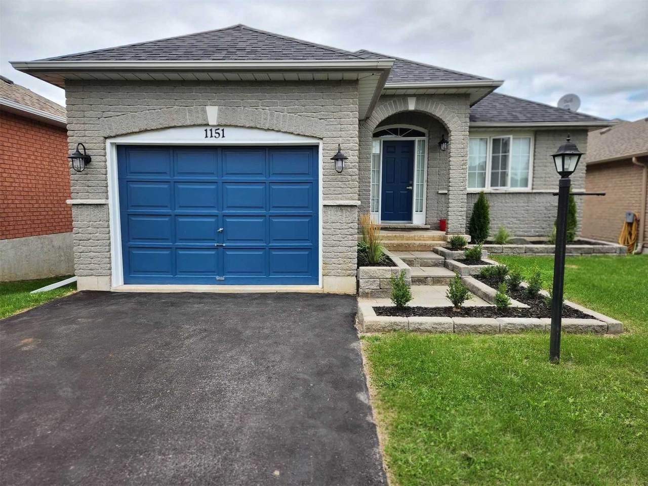 1151 Baker St - Photo 1