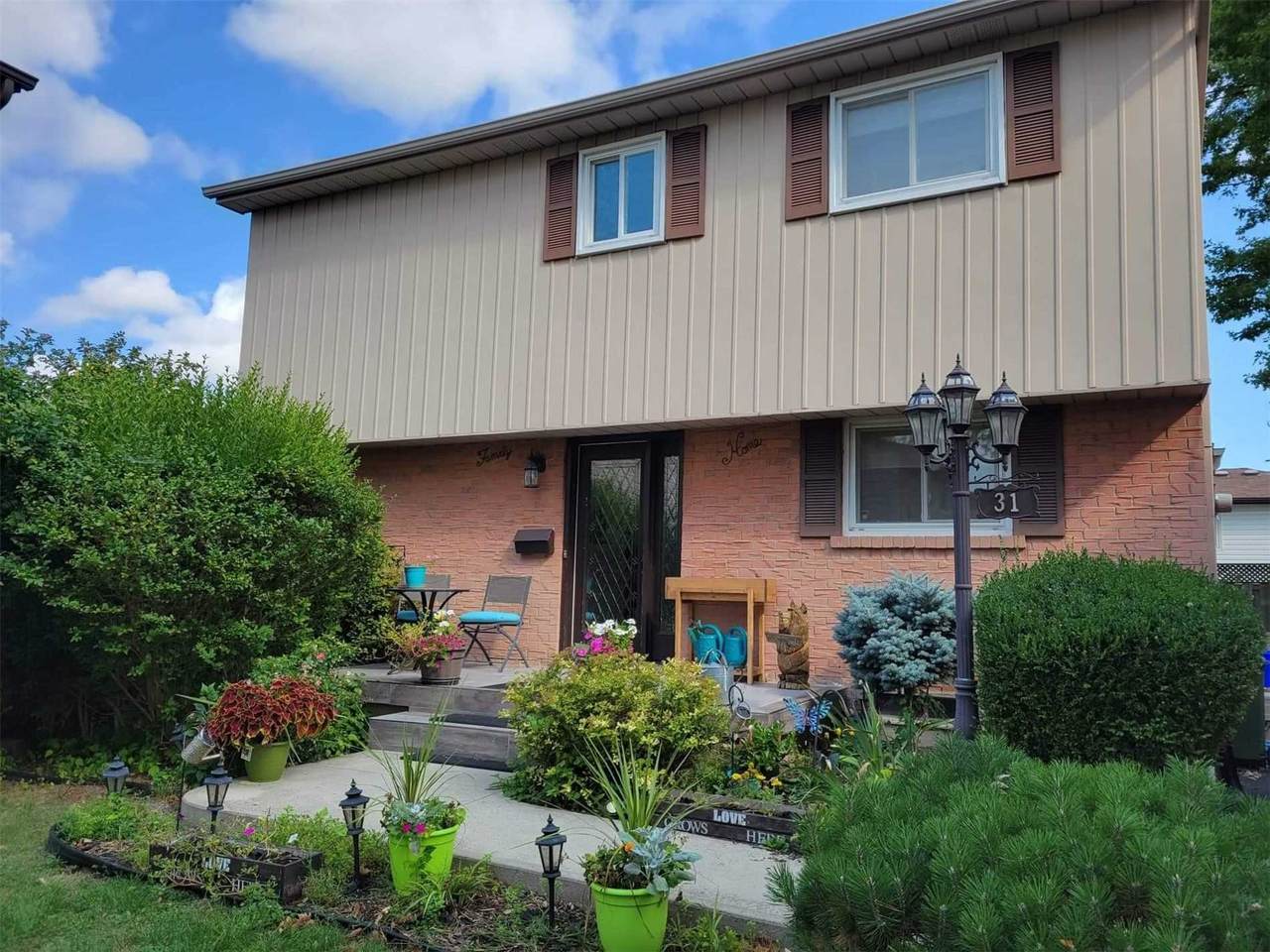 31 Berrisfield Cres - Photo 1