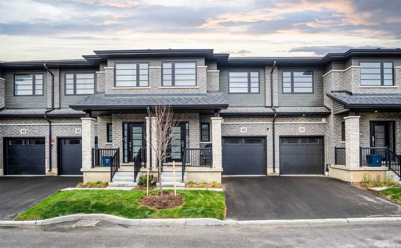 520 Grey St - Photo 1