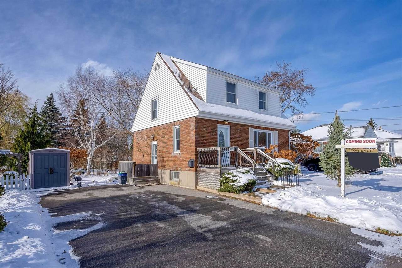 675 Sinclair St - Photo 1