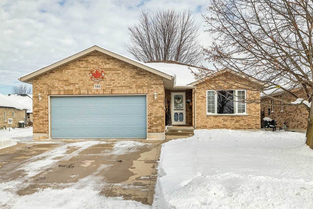 755 Edgar St - Photo 1