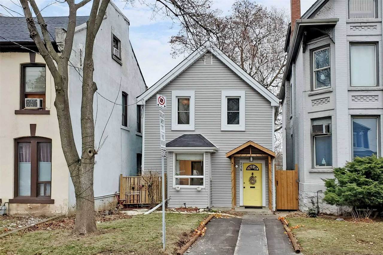 216 Victoria Ave - Photo 1