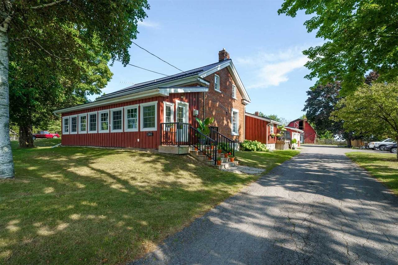 206 King St - Photo 1