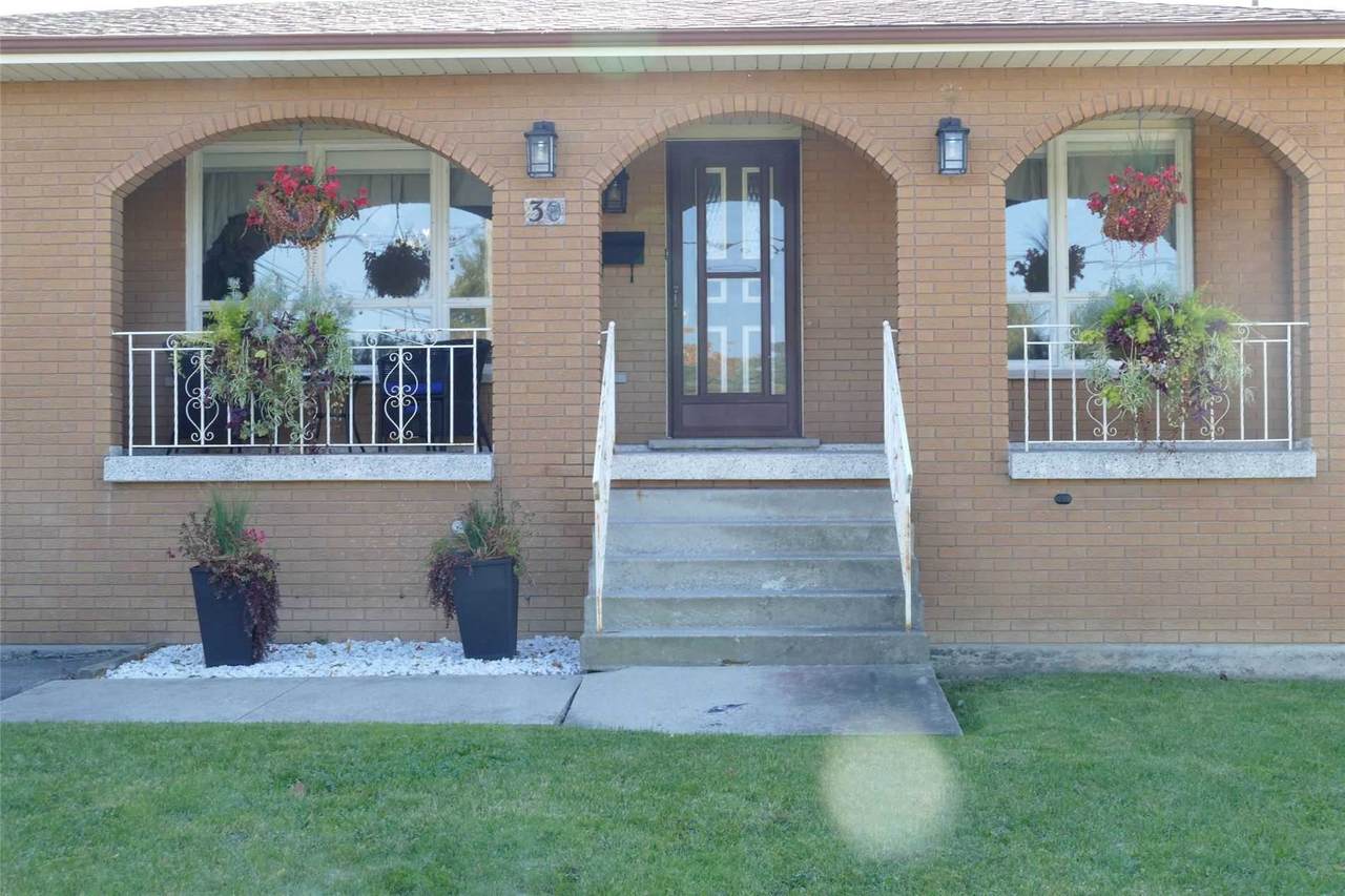 30 Royce Ave - Photo 1