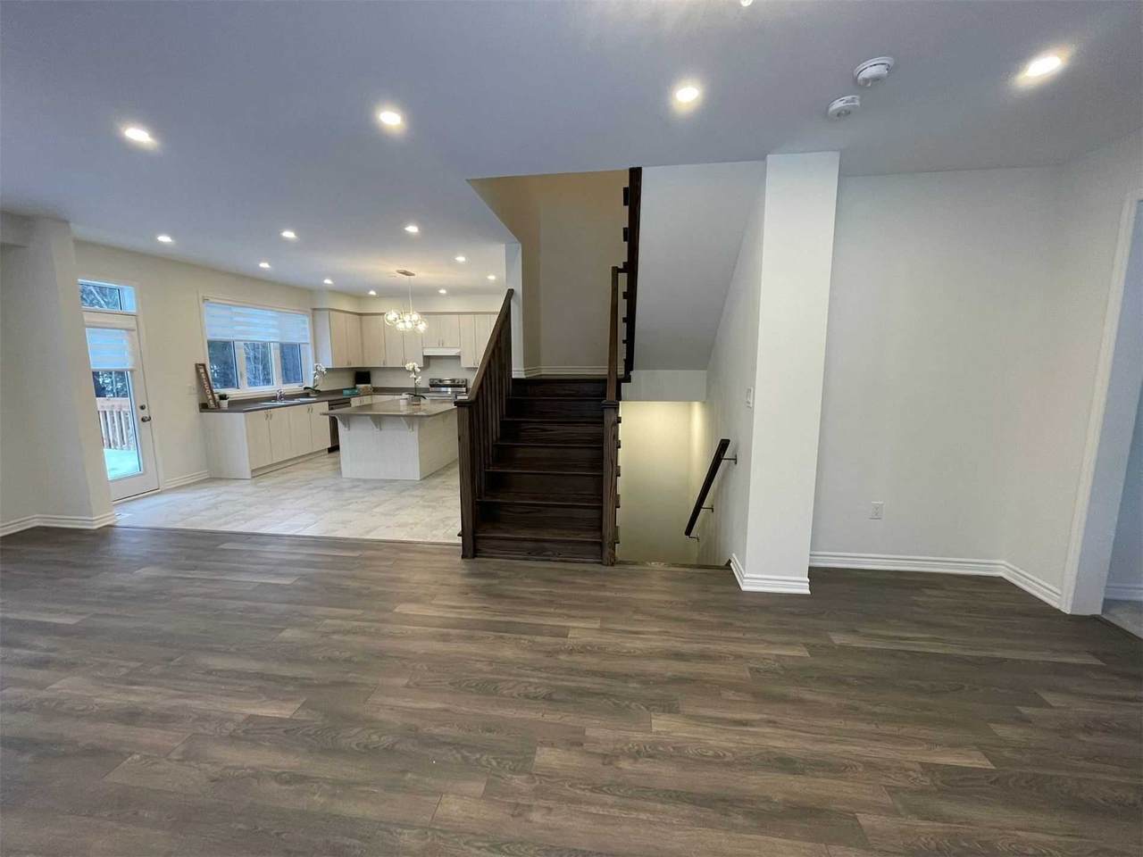 58 Stother Cres - Photo 1
