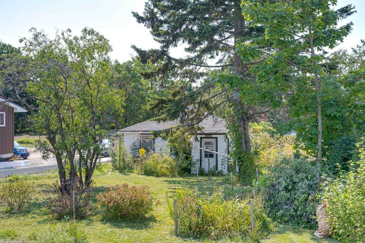 395 A William St - Photo 1
