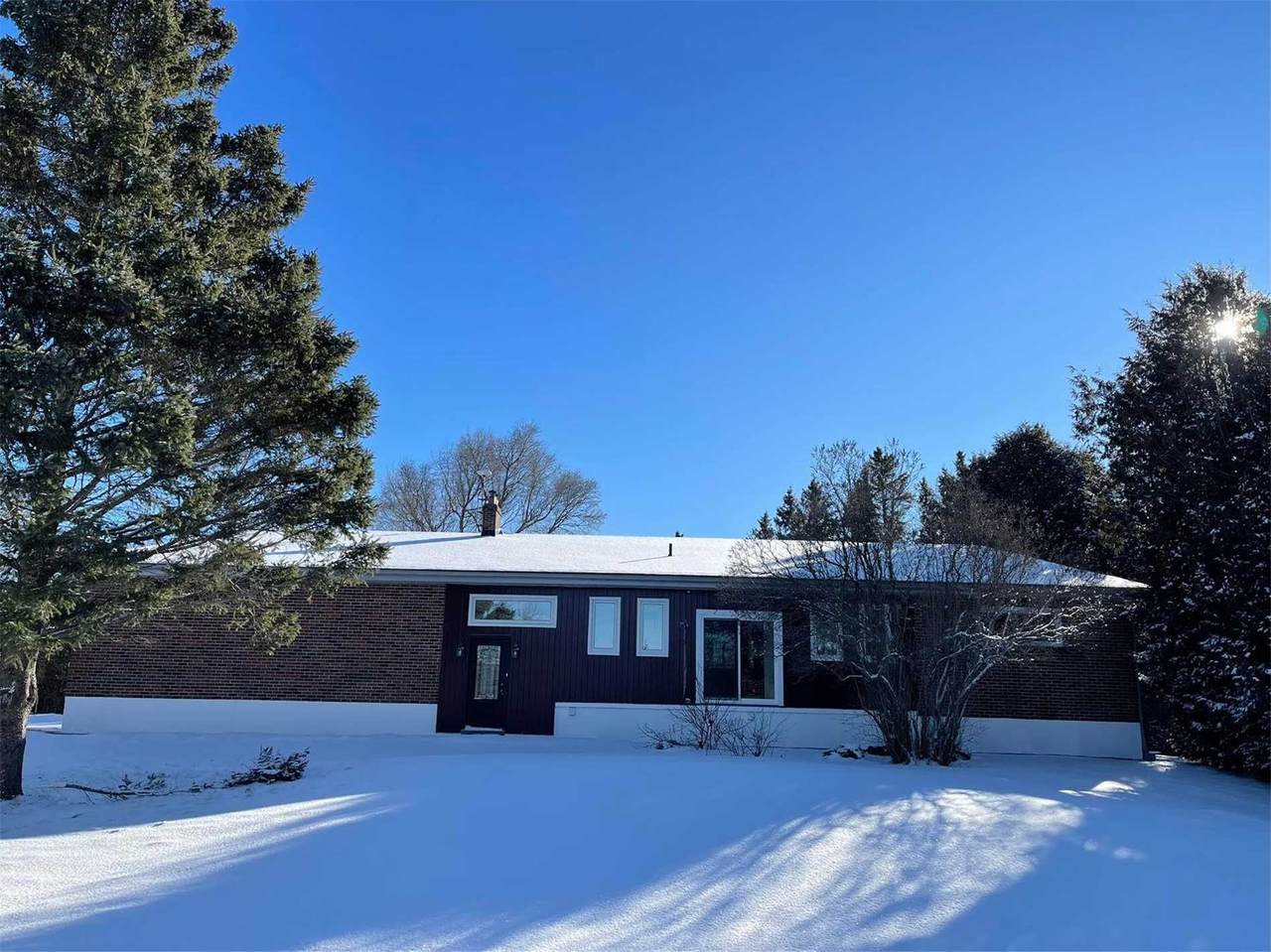 773476 Highway 10 - Photo 1