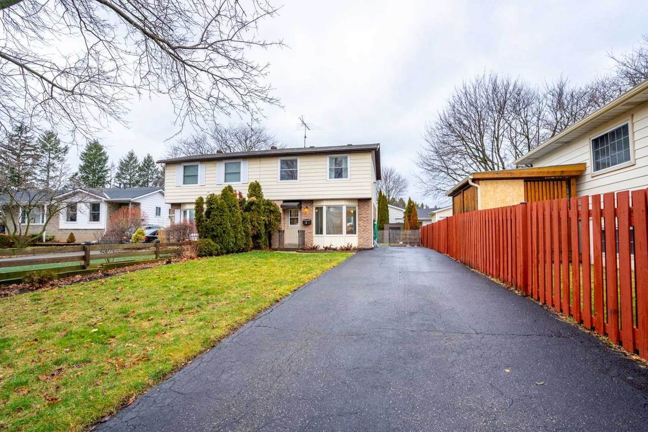 4 Oakmeadow Pl - Photo 1