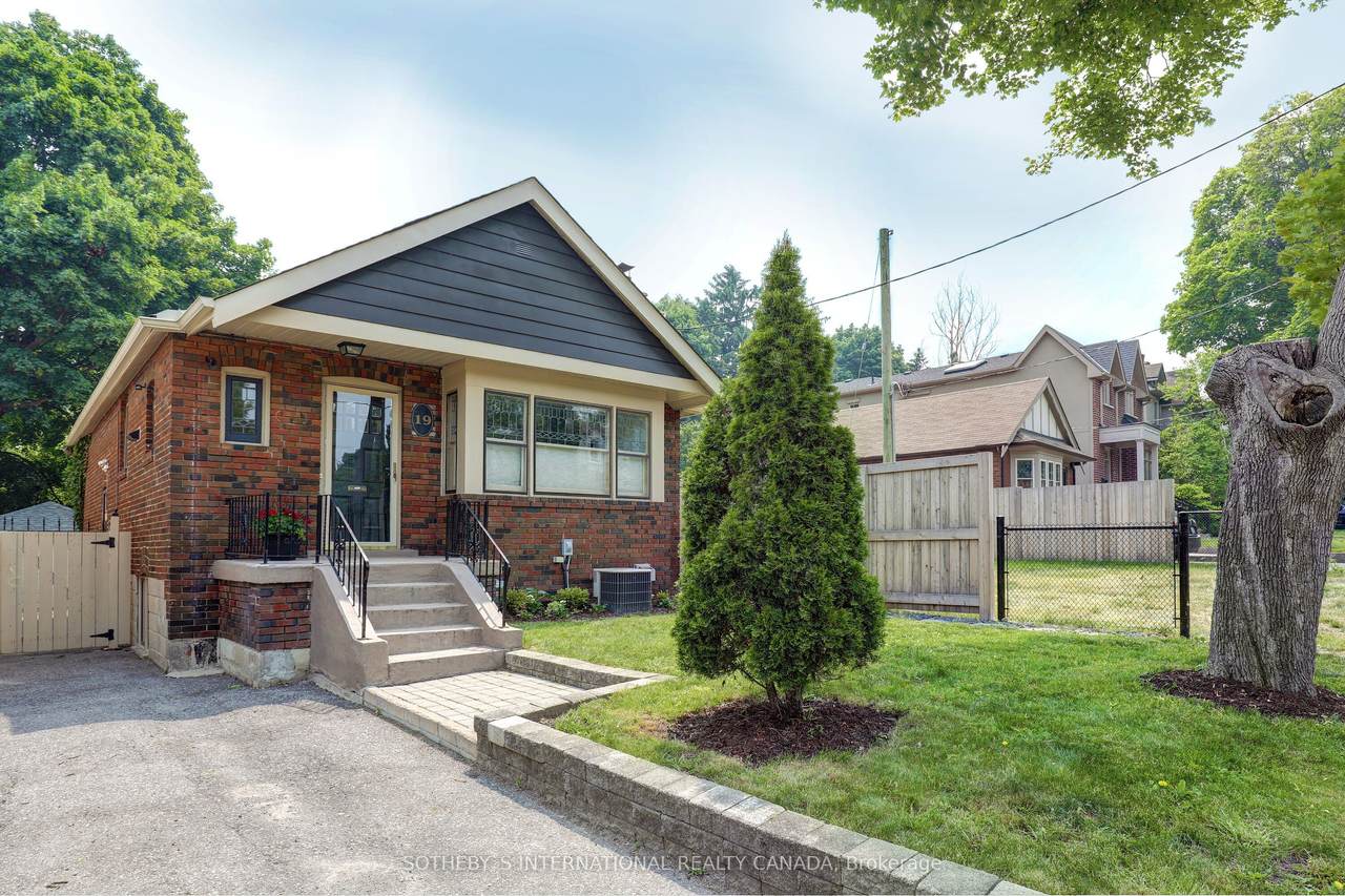 19 Southvale Drive - Photo 1